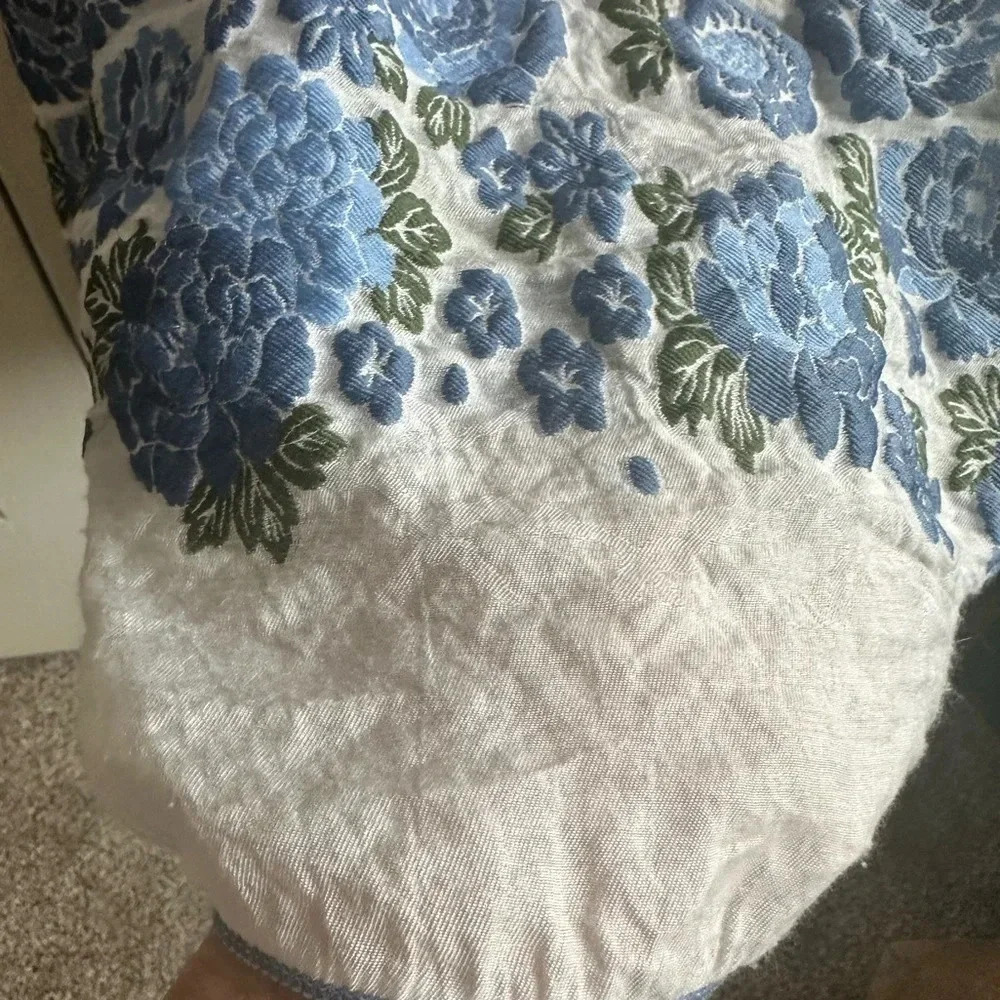 Sophie Max white midi dress with smocked bodice & needle point flowers on hem. - Picture 2 of 8